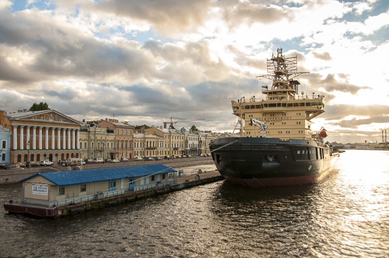 Sankt Petersburg (c) Alesia Belaya